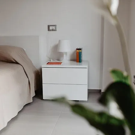 Grottabeach A Due Passi Dal Mare アパート