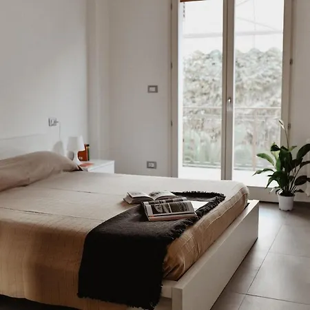 アパート Grottabeach A Due Passi Dal Mare