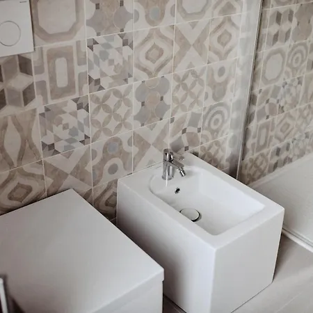 Grottabeach A Due Passi Dal Mare Grottammare